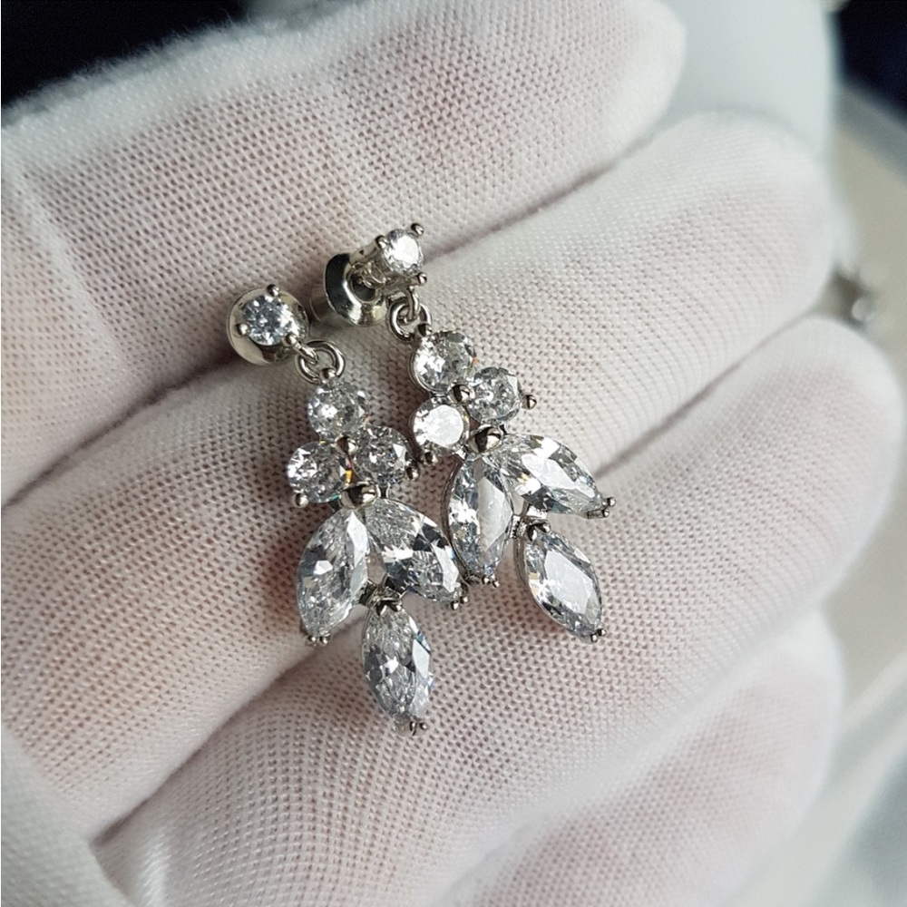 Swarovski Silver Crystal Drop Earrings - Picture 5 of 9